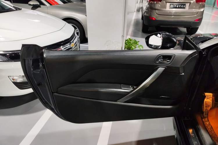 Used Peugeot RCZ 2011 1.6T Luxury Elegant Model Left Front Door Interior