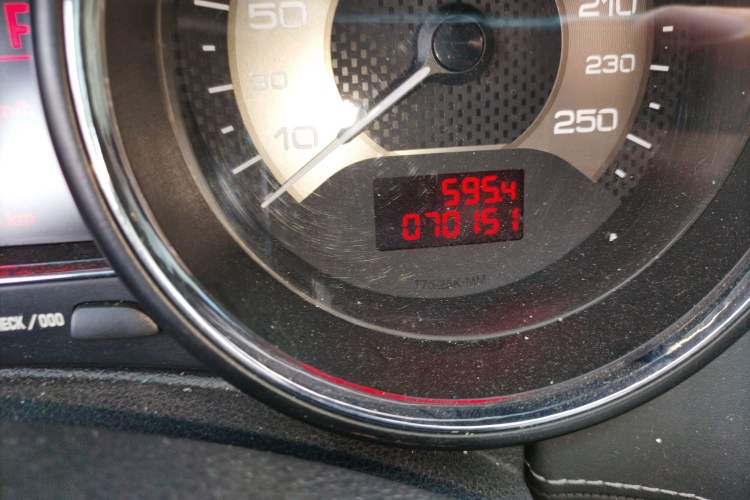 Used Peugeot RCZ 2011 1.6T Fashion Edition Odometer Close Up