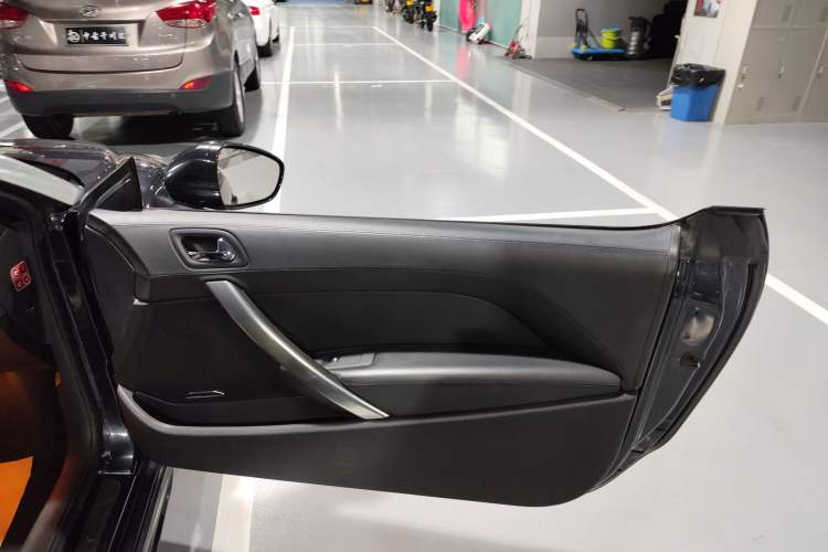 Used Peugeot RCZ 2011 1.6T Luxury Elegant Model Right Front Door Interior