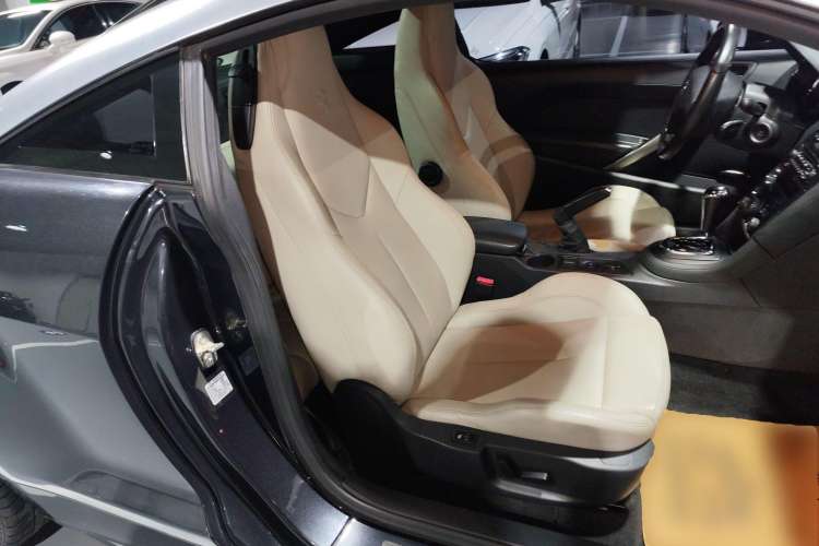 Used Peugeot RCZ 2011 1.6T Luxury Elegant Model Right Front Seat