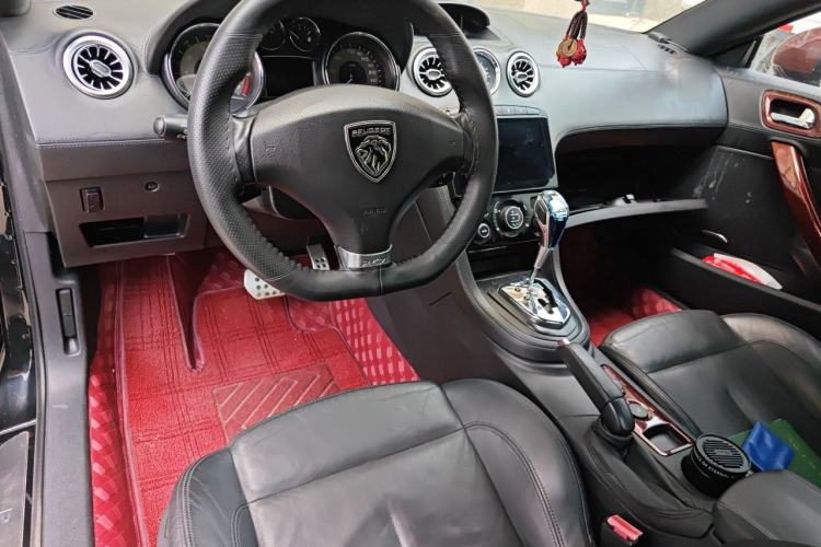 Used Peugeot RCZ 2011 1.6T Luxury Elegant Model Center Console