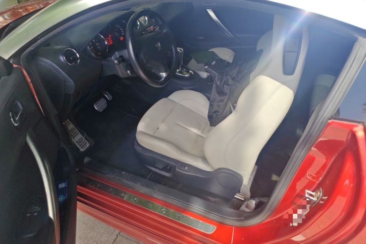 Used Peugeot RCZ  Driver Seat