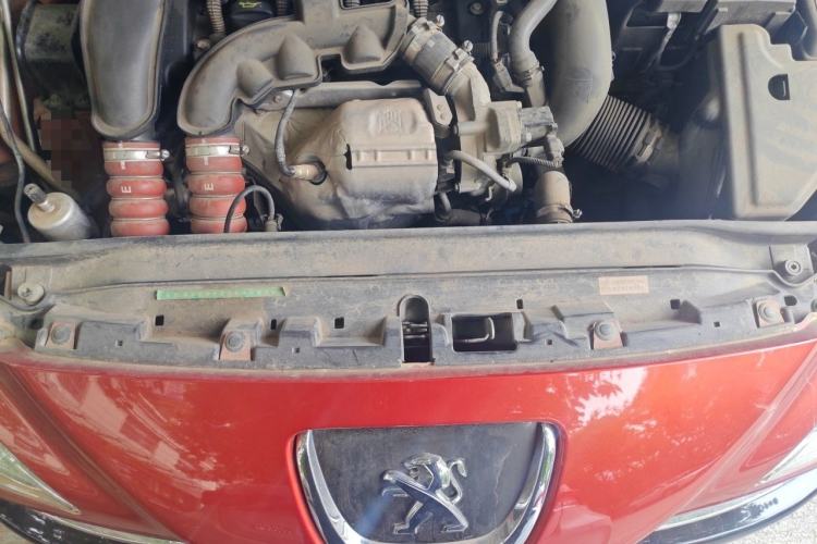 Used Peugeot RCZ  Engine Bay