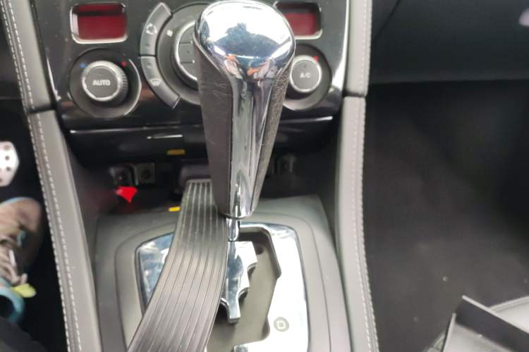 Used Peugeot RCZ 2011 1.6T Fashion Edition Gear Lever
