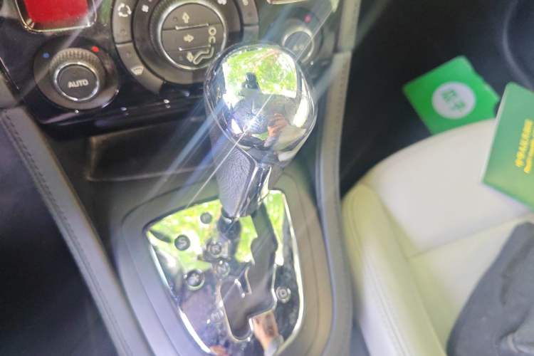 Used Peugeot RCZ  Gear Lever