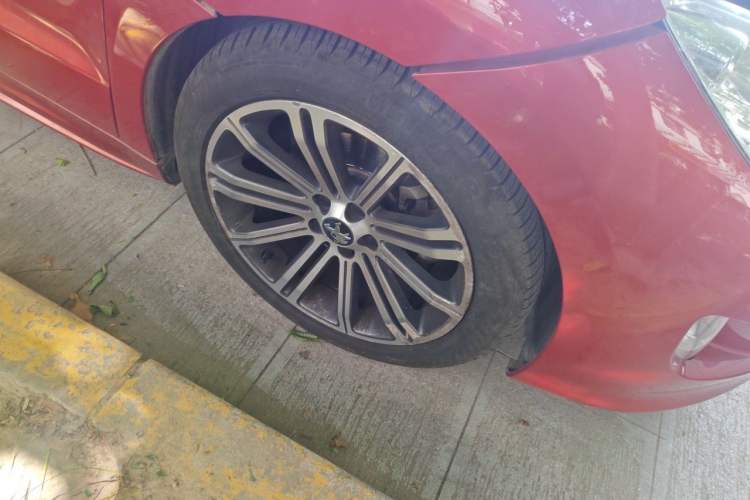 Used Peugeot RCZ  Right Front Wheel Hub