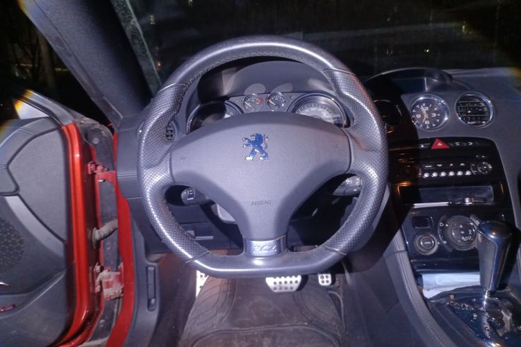 Used Peugeot RCZ 2011 1.6T Luxury Sport Model Steering Wheel
