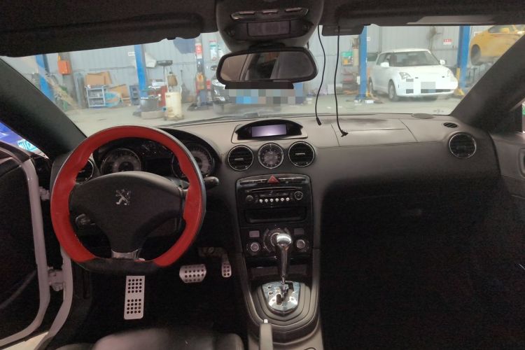 Used Peugeot RCZ 2011 1.6T Fashion Edition Center Console