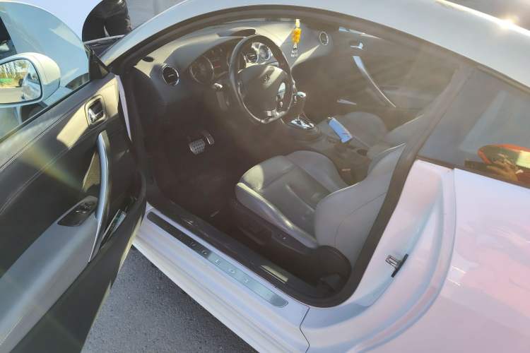 Used Peugeot RCZ 2011 1.6T Fashion Edition Driver Seat