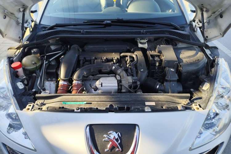 Used Peugeot RCZ 2011 1.6T Fashion Edition Engine Bay