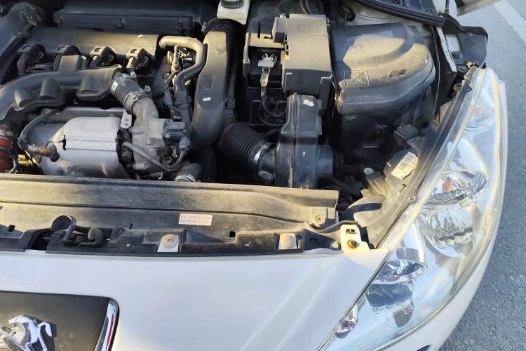 Used Peugeot RCZ 2011 1.6T Fashion Edition Engine Bay Left