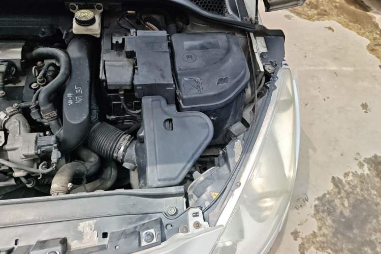 Used Peugeot RCZ 2011 1.6T Fashion Edition Engine Bay Left