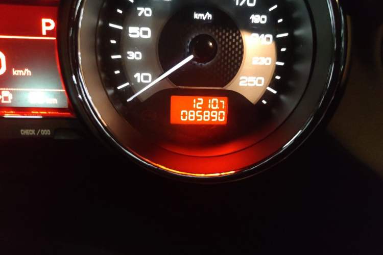 Used Peugeot RCZ 2011 1.6T Fashion Edition Odometer Close Up