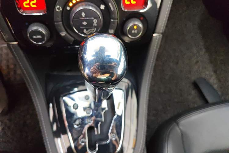 Used Peugeot RCZ 2014 1.6T Fashion Edition Gear Lever