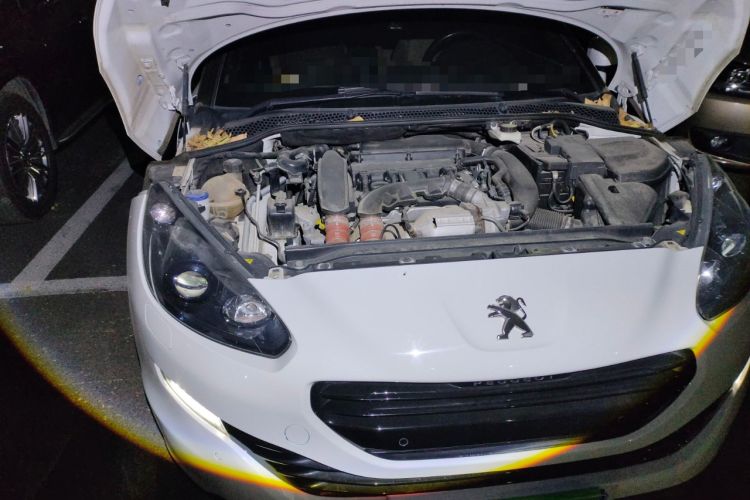 Used Peugeot RCZ 2014 1.6T Luxury Edition in Dark Style Engine Bay Right