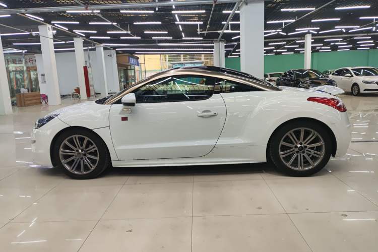 Used Peugeot RCZ 2014 1.6T Luxury Edition in Dark Style Exterior 5