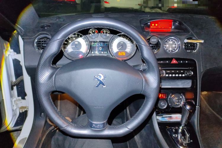 Used Peugeot RCZ 2014 1.6T Luxury Edition in Dark Style Steering Wheel