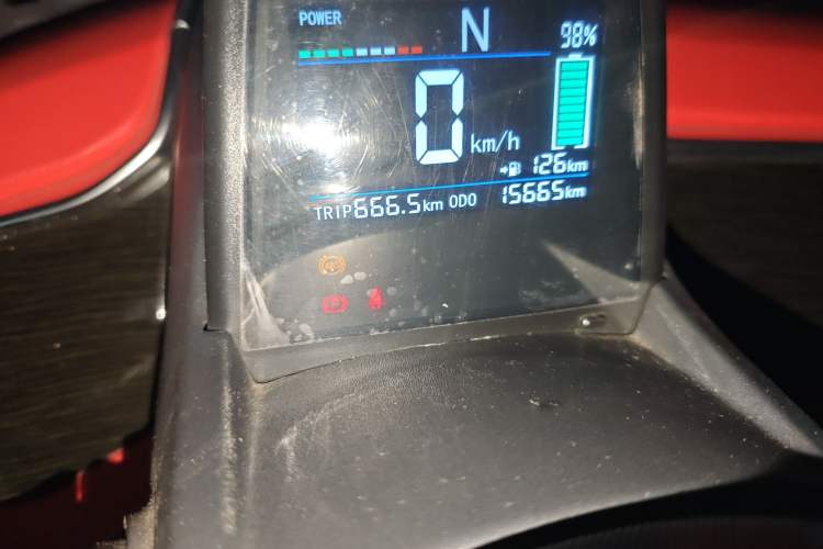 Used Pocco Duoduo 2021 Le Duo Odometer Close Up