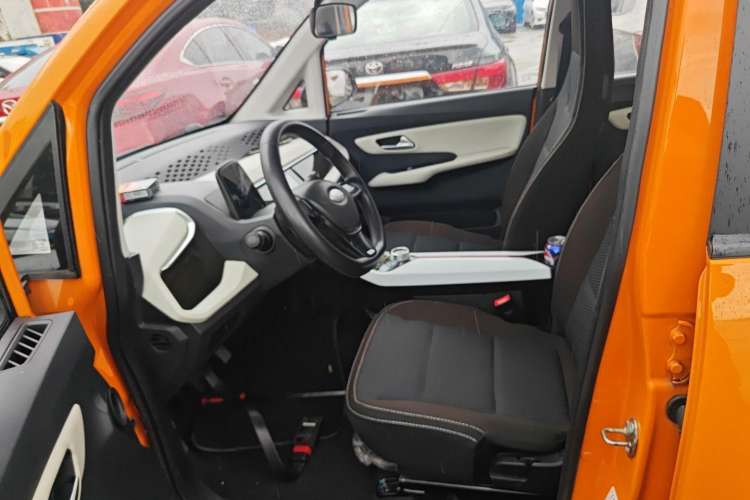 Used Pocco Duoduo 2021 Le Duo Left Front Seat