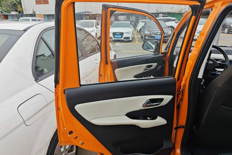 Used Pocco Duoduo 2021 Le Duo Left Rear Door Interior