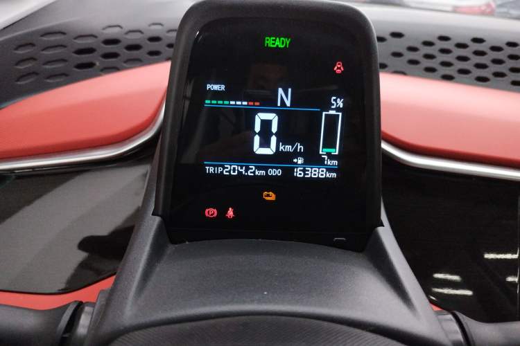 Used Pocco Duoduo 2021 Le Duo Odometer Close Up