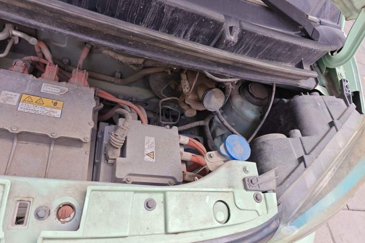 Used Pocco Duoduo 2021 Le Duo Engine Bay Left