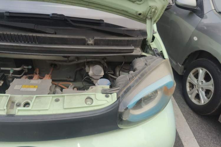 Used Pocco Duoduo 2021 Le Duo Engine Bay Left