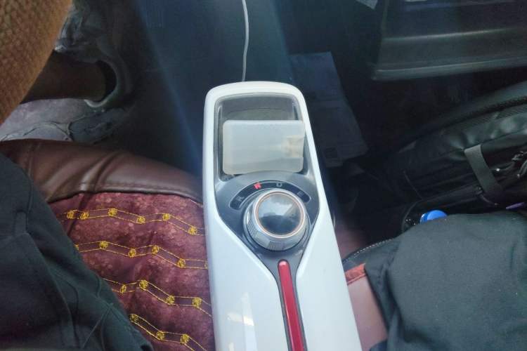 Used Pocco Duoduo 2021 – Beautiful and Popular Gear Lever