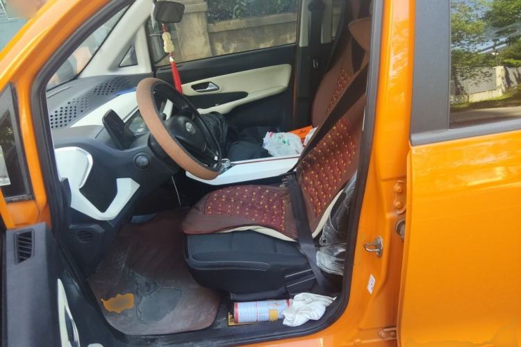 Used Pocco Duoduo 2021 – Beautiful and Popular Left Front Seat