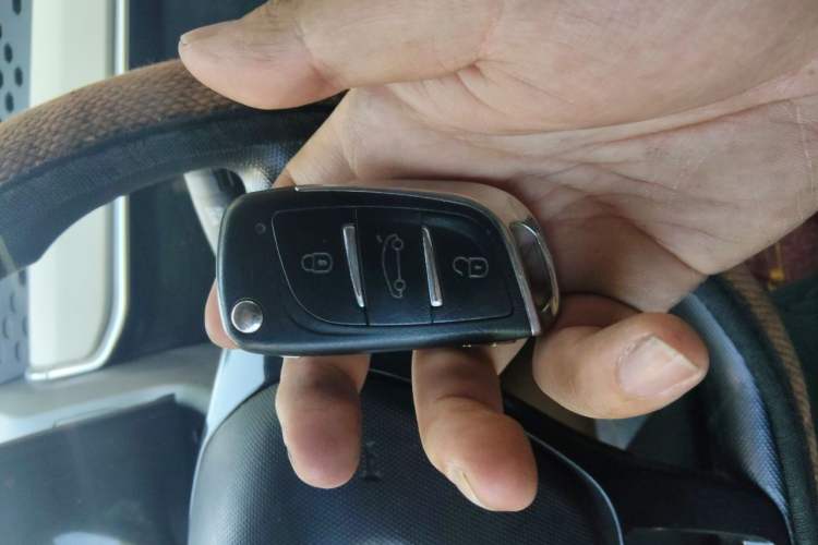 Used Pocco Duoduo 2021 – Beautiful and Popular Vehicle Key