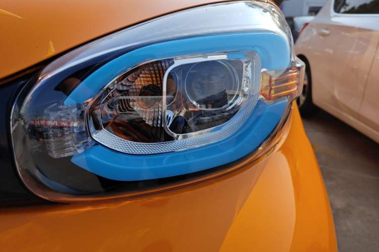Used Pocco Duoduo 2021 Le Duo Left Front Headlight