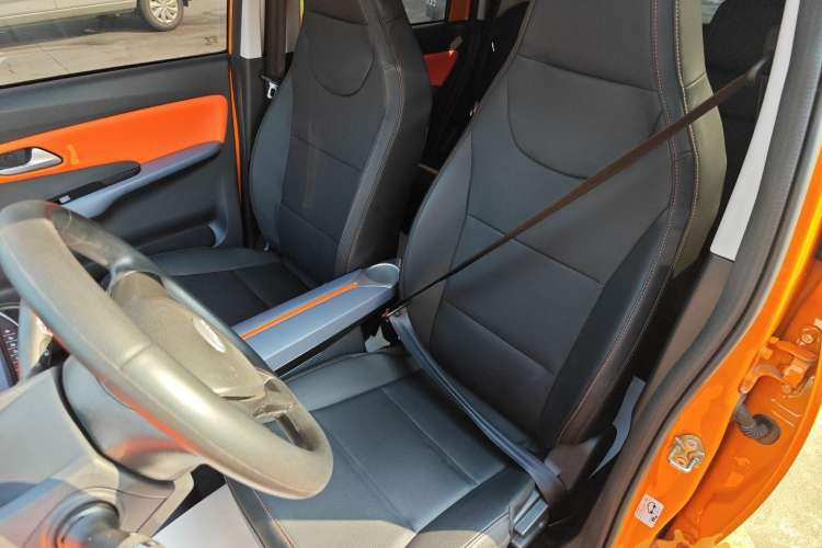 Used Pocco Duoduo 2021 Le Duo Left Front Seat