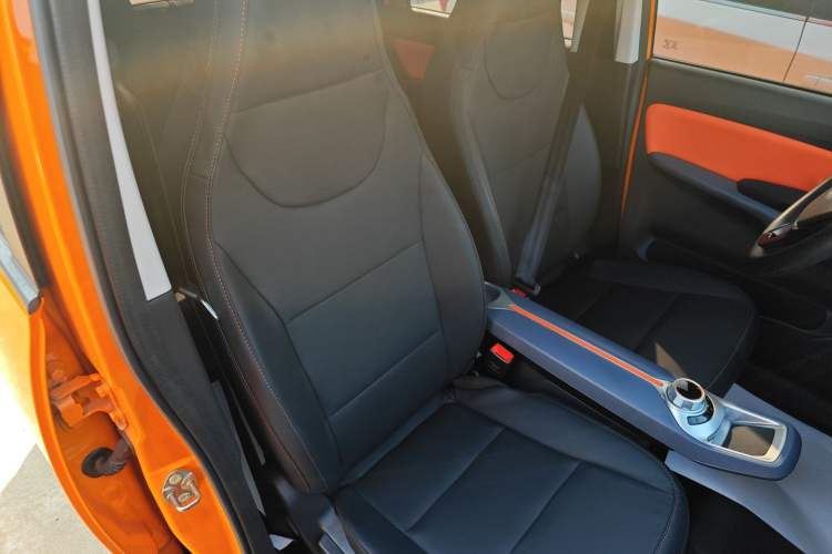 Used Pocco Duoduo 2021 Le Duo Right Front Seat