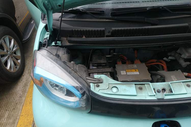 Used Pocco Duoduo 2022 Kuduo Model Engine Bay Right