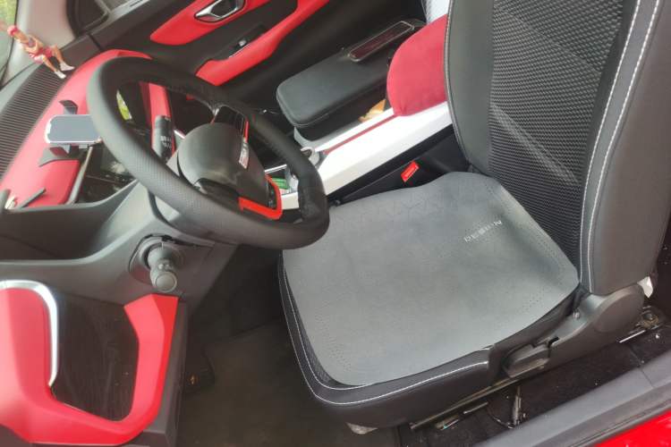 Used Pocco Meimei 2021 Enjoyment Model Left Front Seat