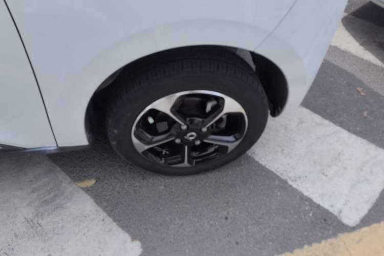 Used Pocco Meimei 2021 Enjoyment Model Right Front Wheel Hub