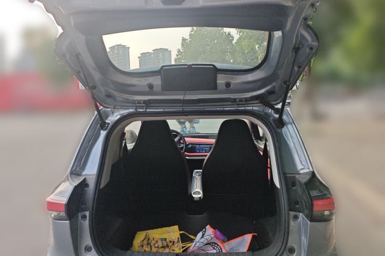 Used Pocco Meimei 2023 Hot Love Edition Trunk