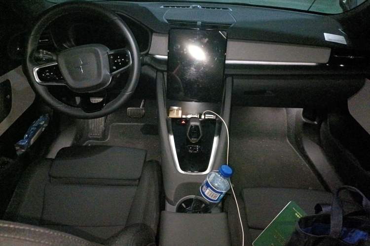 Used Polestar 2 2020 First Edition Center Console