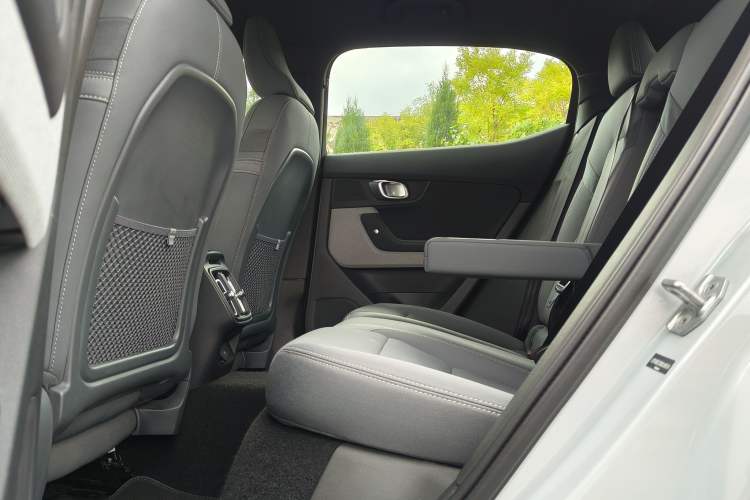 Used Polestar 2 2021 Single Motor Standard Range Interior 2