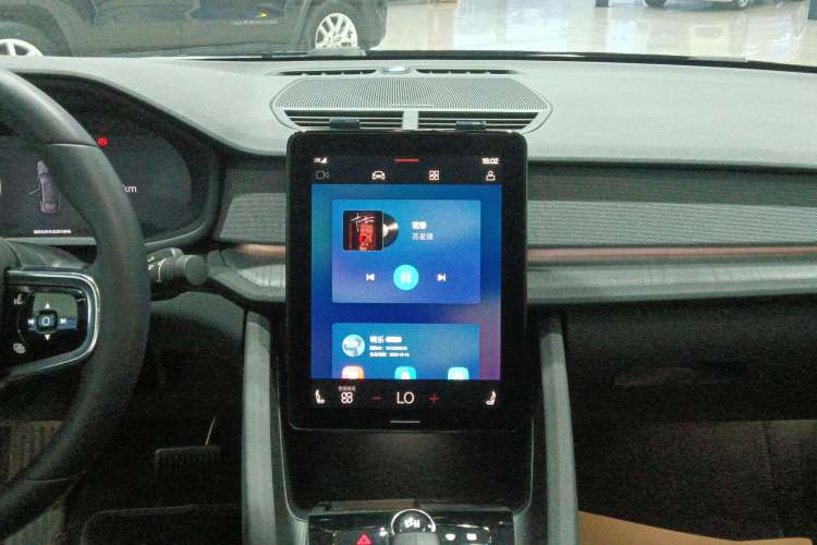 Used Polestar 2 2020 First Edition Audio And AC Panel