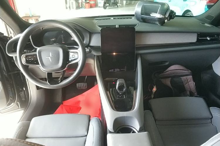 Used Polestar 2 2020 First Edition Center Console