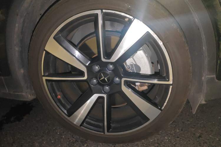 Used Polestar 2 2020 First Edition Right Front Wheel Hub