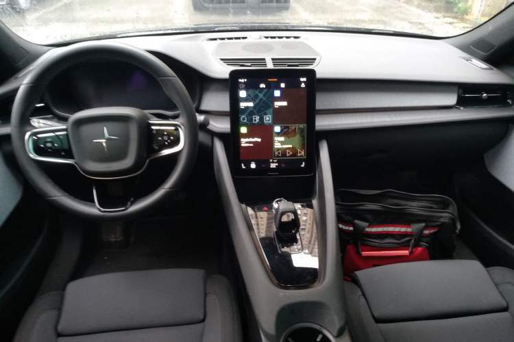 Used Polestar 2 2020 First Edition Center Console