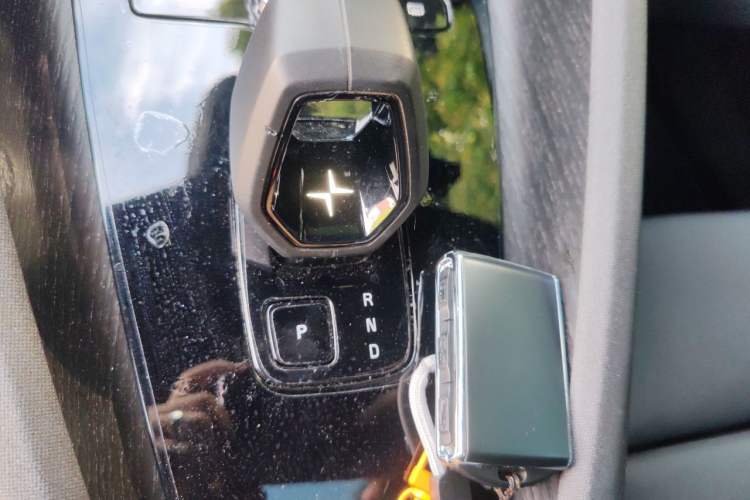 Used Polestar 2 2020 First Edition Gear Lever