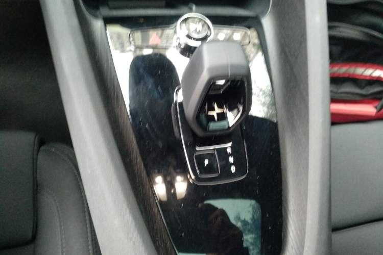 Used Polestar 2 2020 First Edition Gear Lever