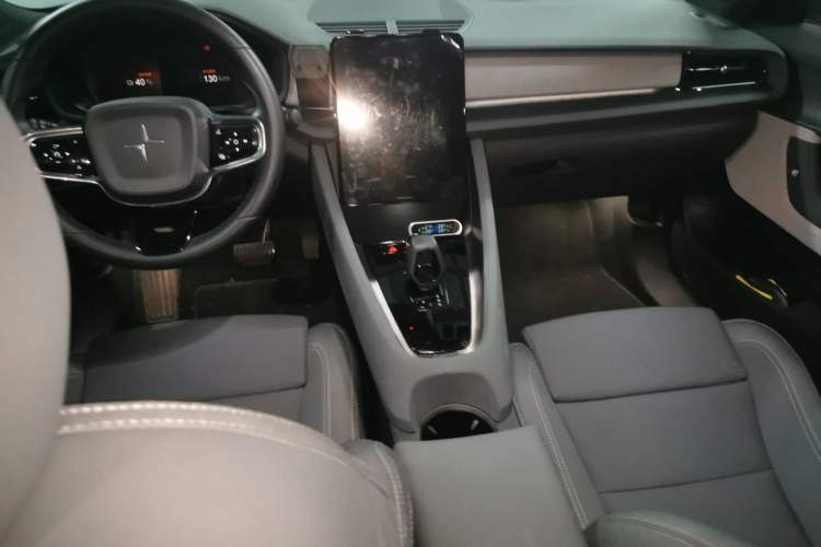 Used Polestar 2 2020 First Edition Center Console