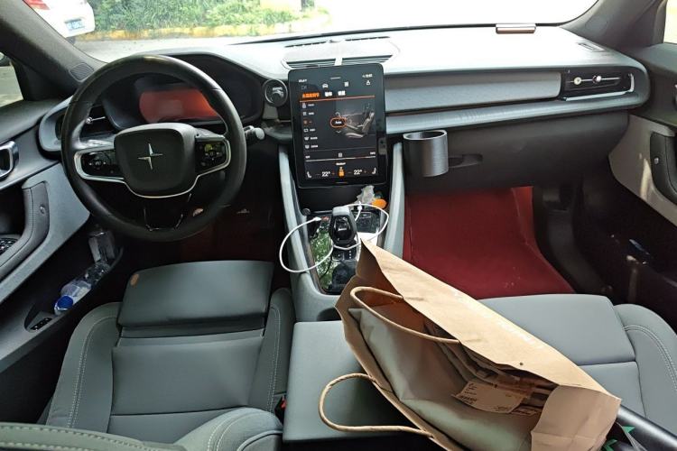 Used Polestar 2 2020 First Edition Center Console