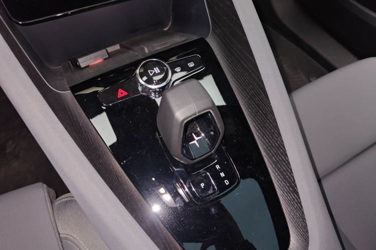 Used Polestar 2 2020 First Edition Gear Lever