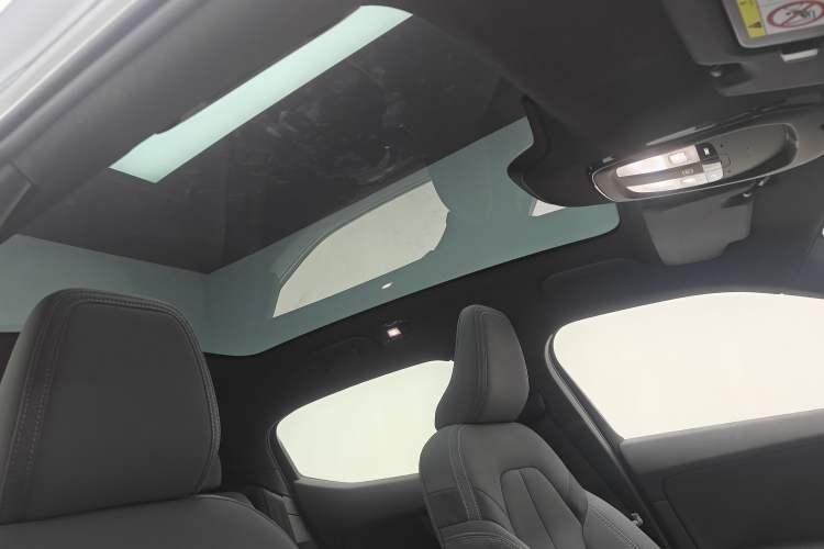Used Polestar 2 2020 First Edition Headliner