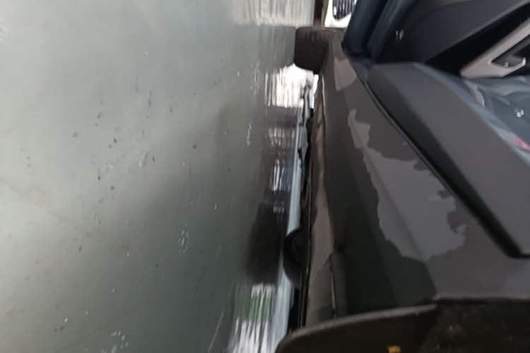 Used Polestar 2 2020 First Edition Left Side Sill